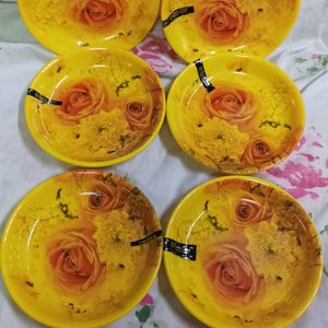 Fiber Plates With Beautiful Flower Design