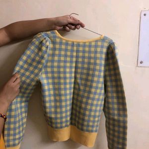 Mustard Sweatshirt With Puff Full Sleeves