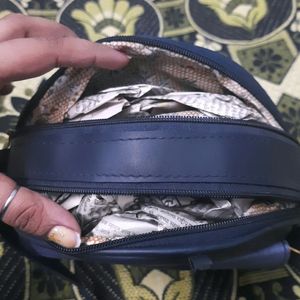 Beautiful Round Sling bag