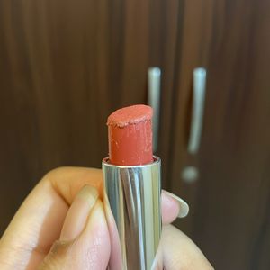 Selling Maybelline New York Lipstick