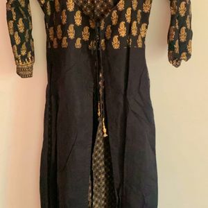 Amazing Full Length Black Gown With Golden Print