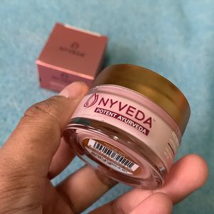 NYVEDA RENEW MY RADIANCE DAY CREAM,15g