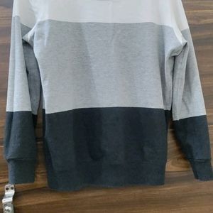 Max Sweatshirt