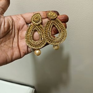 Gold Earrings With Bead