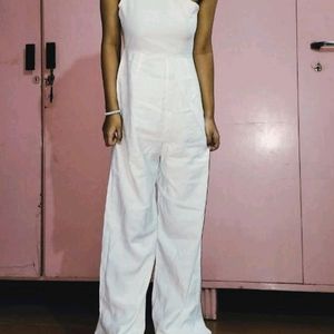 white one sleeved jumpsuit 🤍