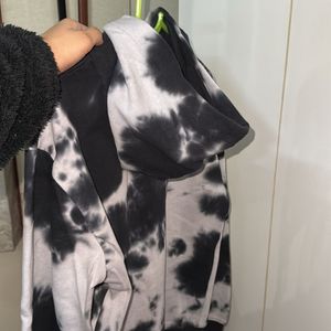 H&M Tie Die Hoodie (S)