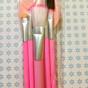 Makeup Brush Set With Powder Puff 💫