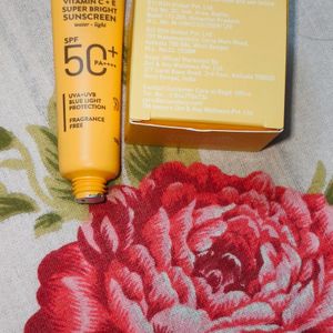 Dot & Key Vitamin C + E Sunscreen & Moisturizer