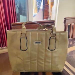 Designer handbag for women