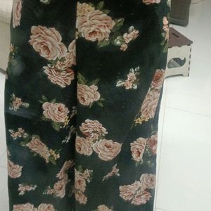 Cute Floral Black Long Plazo