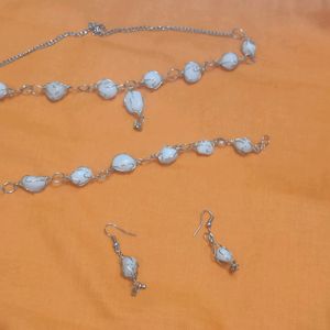 Necklace With Earing N Bracelets