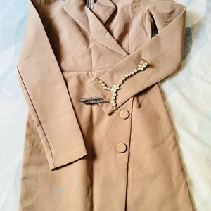 Blazer Dress With Braclate Ring And Silverhairpin