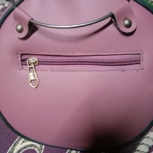 Hand bag