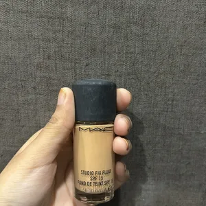 mac studio fix fluid spf15