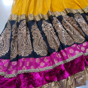 Designer Anarkali Suit Set With Dupatta