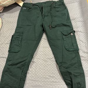 Dark Green Cargo Pant