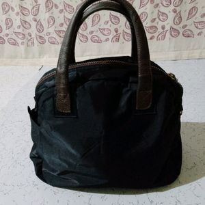 Hand Bag For Women .