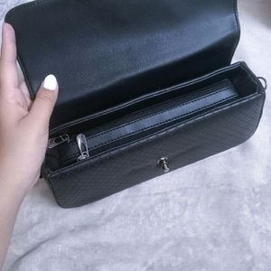 Classy Balck Hand Bag