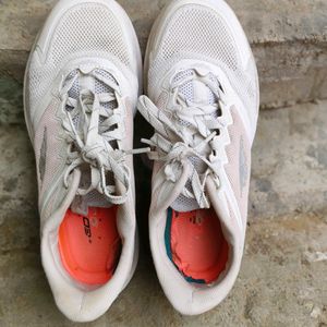 Redtape Women White Sports Shoes