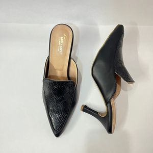 Animal Textured Pointed Heels