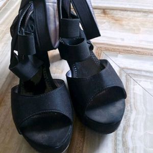 Black Heel Sandle