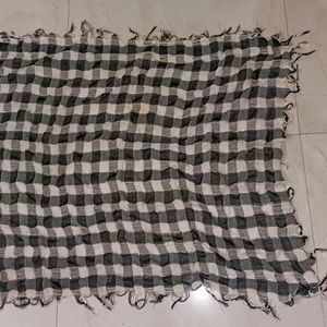 Cheque Black And Grey Scarf
