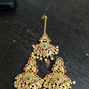 Earings With Mangteeka