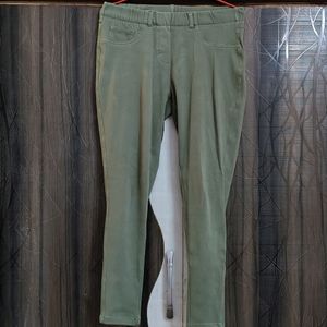 Ankle-Length Flat-front Trousers