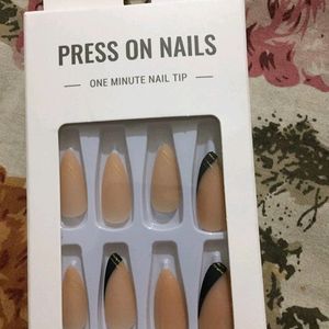 Press-on Nails