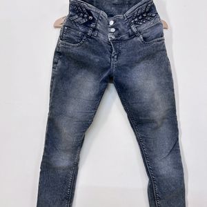 Mid Waist Jeans