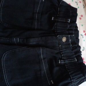 Brand New Black Straight Fit Jeans.