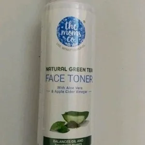 Natural Green Tea Face Toner (200 Ml)