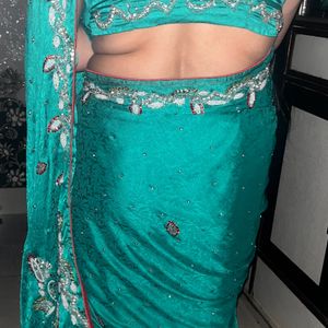 new crepe saree with blouse