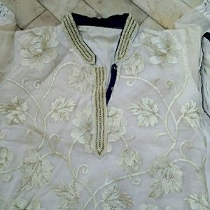 Very Beautiful Kurti With Soft Dupatta