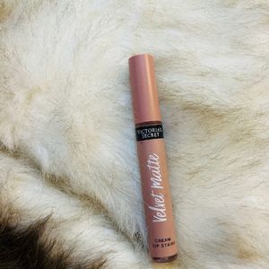 Victoria Secret Velvet Matte Cream Lip Stain