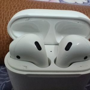 Apple Airpods Gen 2 With case