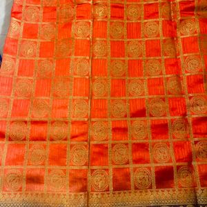 Pattu Saree Contrast Border