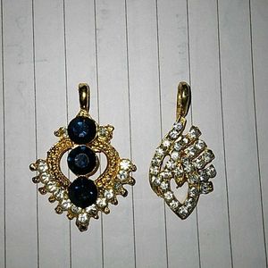 2 Pendates With a Golden Chain