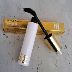 Myglamm Twist It Volumizing And Curling Mascara