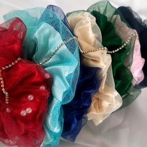 PEARL SCRUNCHIES