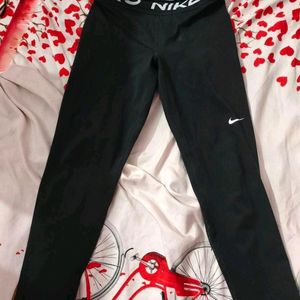 Black Tight Nike Pro Both