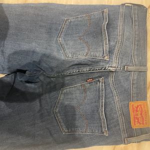 Levi's Blue High Waisted Jeans In 27