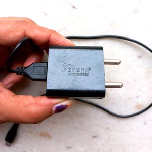 Syska Mobile Charger