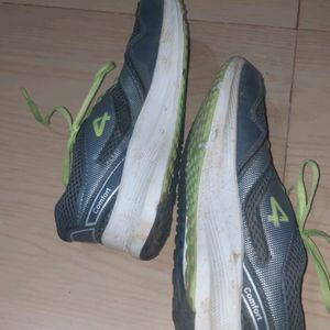 Running shoes