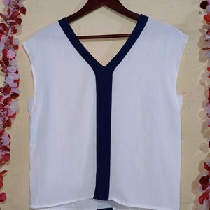 Flawless Beautiful Short Top For Girl's
