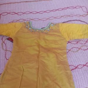 Yellow 💛 Kurthi With Dupatta