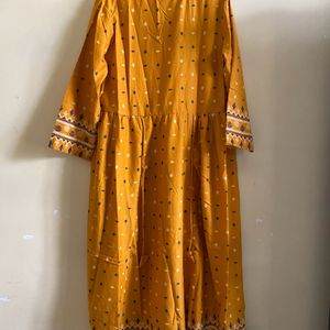 Kurta With Trousers Set For Women