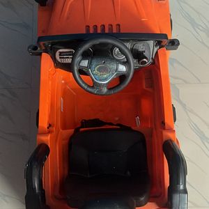 Battery Chargable Car For kids Upto 6-7 Yrs.