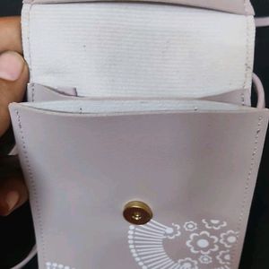 Simple and party purpose clutch