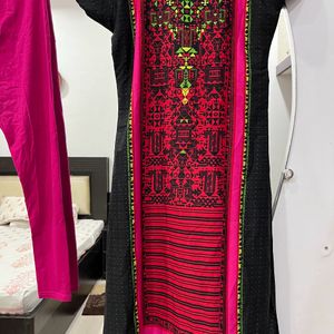 New Magenta Kurta With Leggings